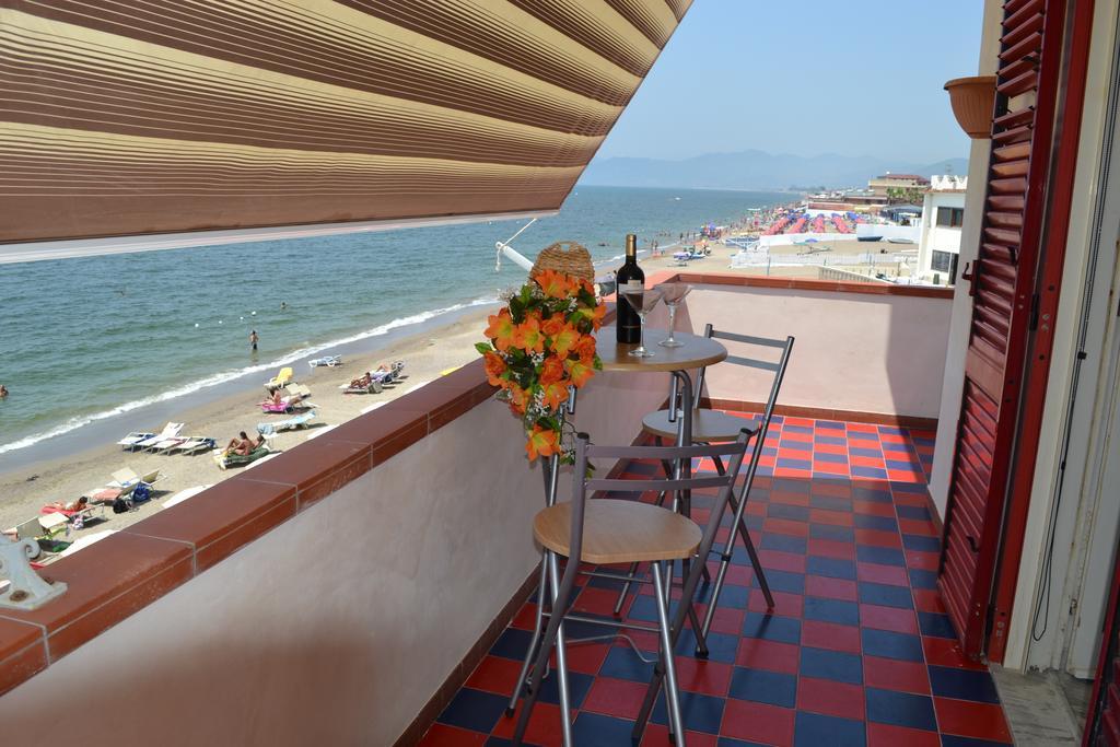 Casa Vacanze Dei Navigatori On The Sea بونتيكانيانو المظهر الخارجي الصورة